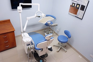 Photograph of our dentist's chair. With Biodental, you are in good hands